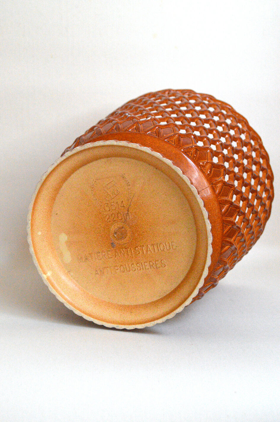 Vintage openwork pot cover