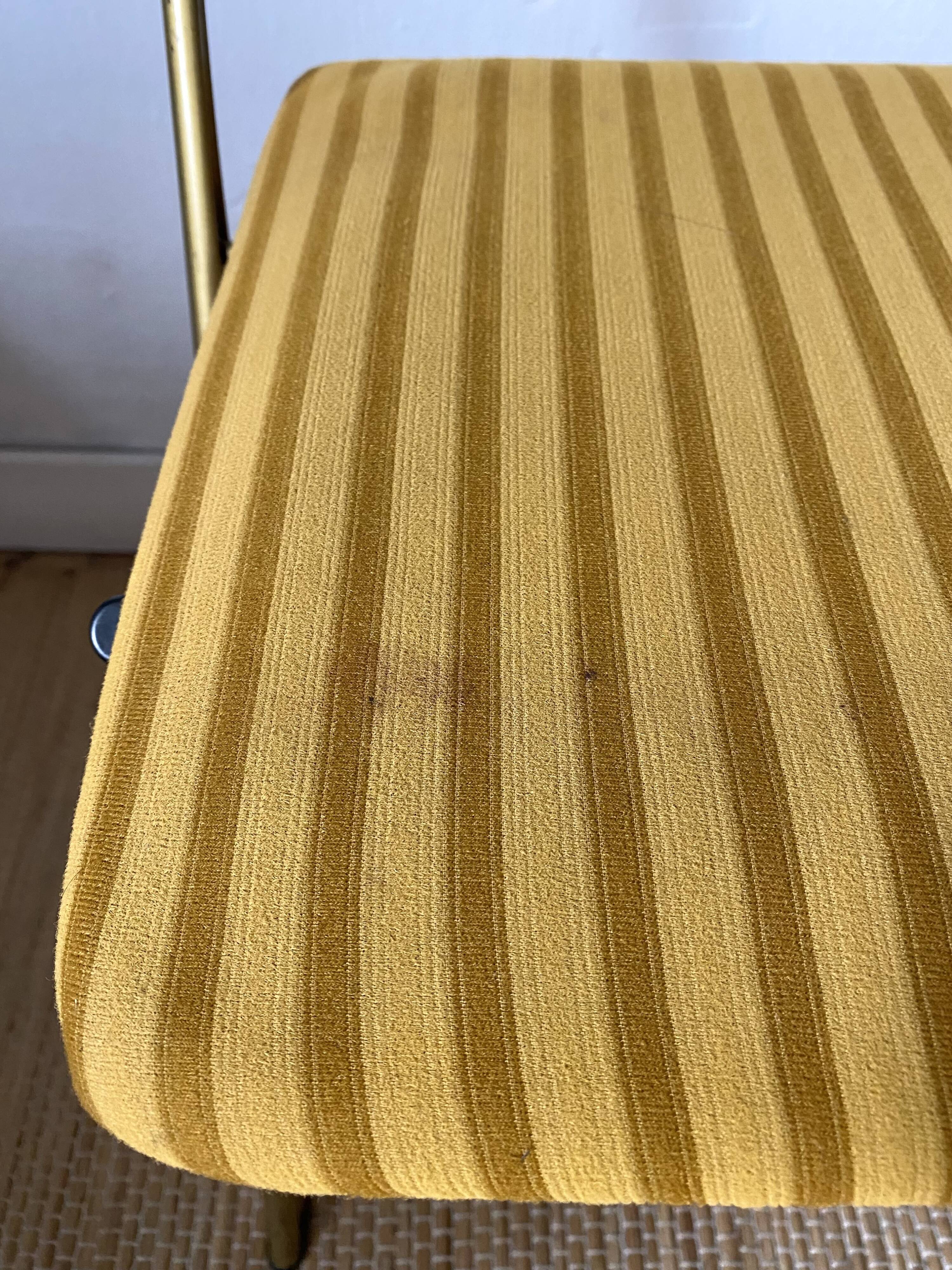 Lafuma folding chairs in velvet and gold metal