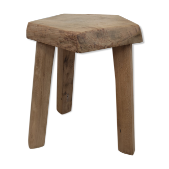 Tabouret tripode brutaliste