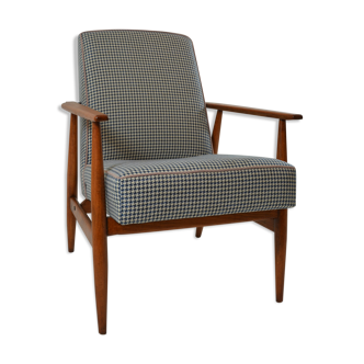 Fox chair blue hen feet