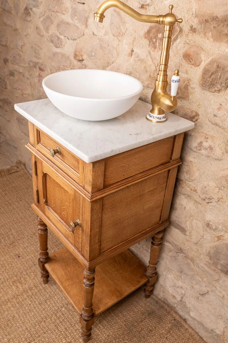 Washbasin / vanity unit in solid oak and white marble