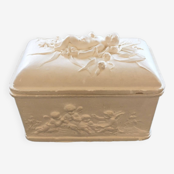 Plaster box cherub decoration