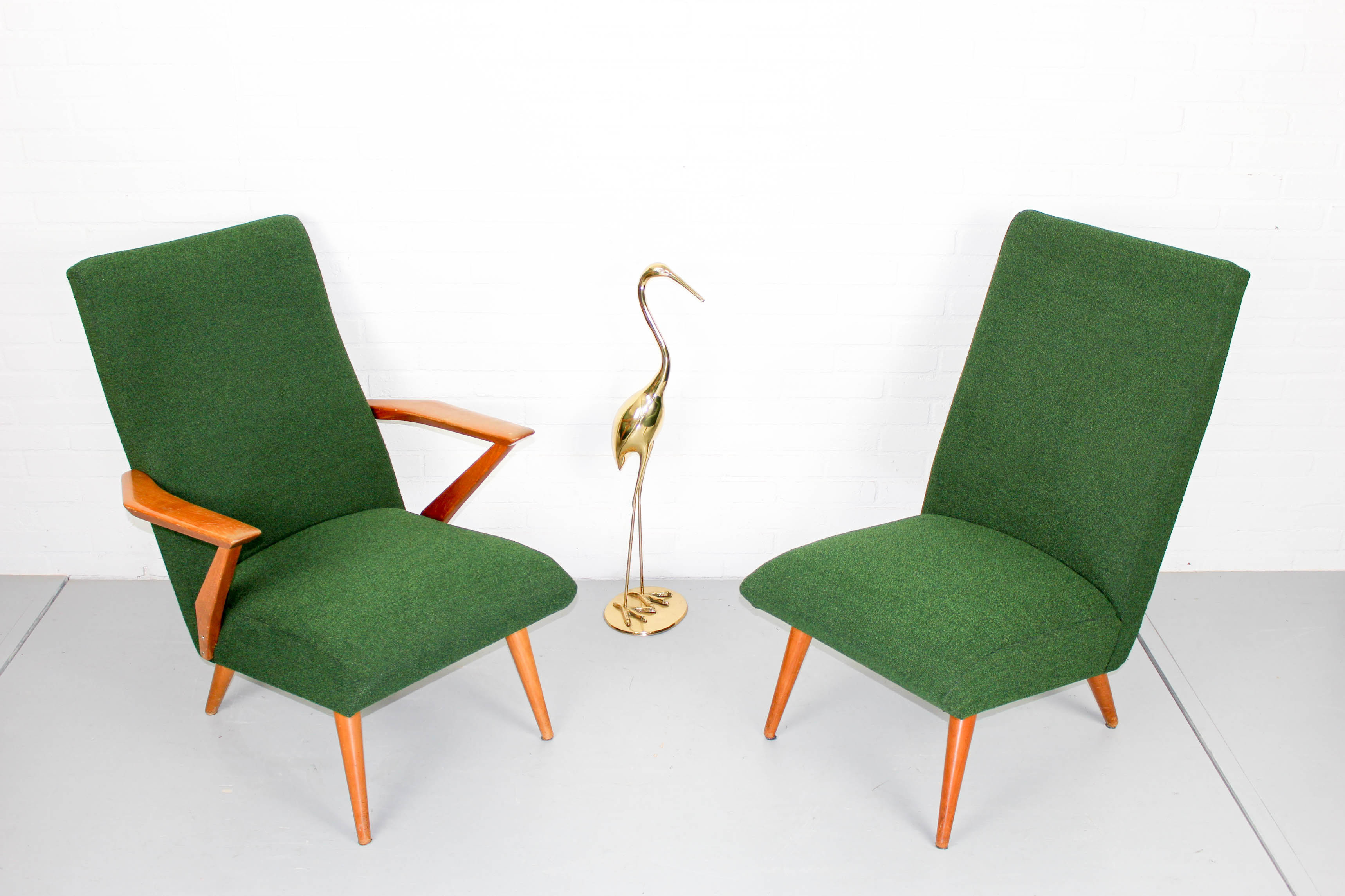 Set Of Two 1950s Mid Century Lounge Chairs In Boucle Fabric And Pine Wood Selency