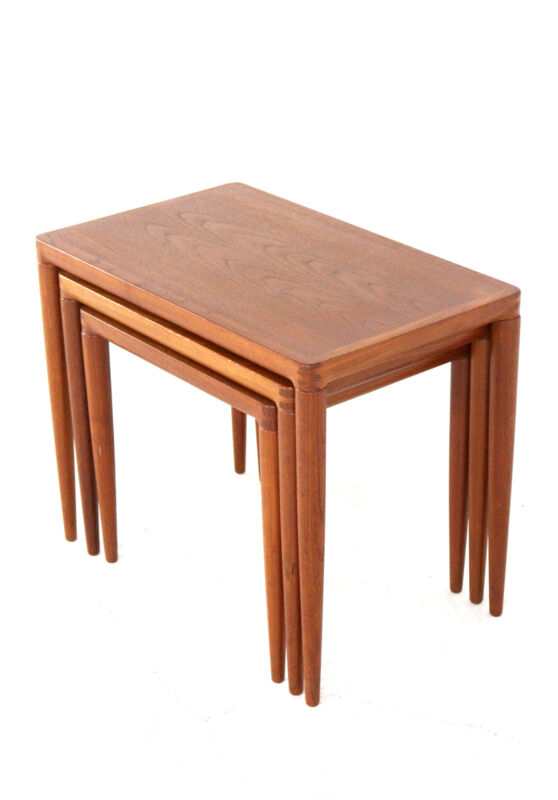 3 tables gigognes par Henry W. Klein pour Bramin