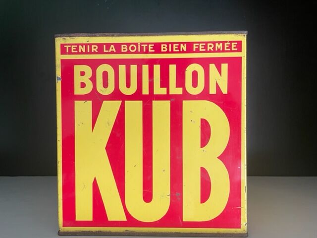 Duo of boxes Bouillon Kub metal 1950