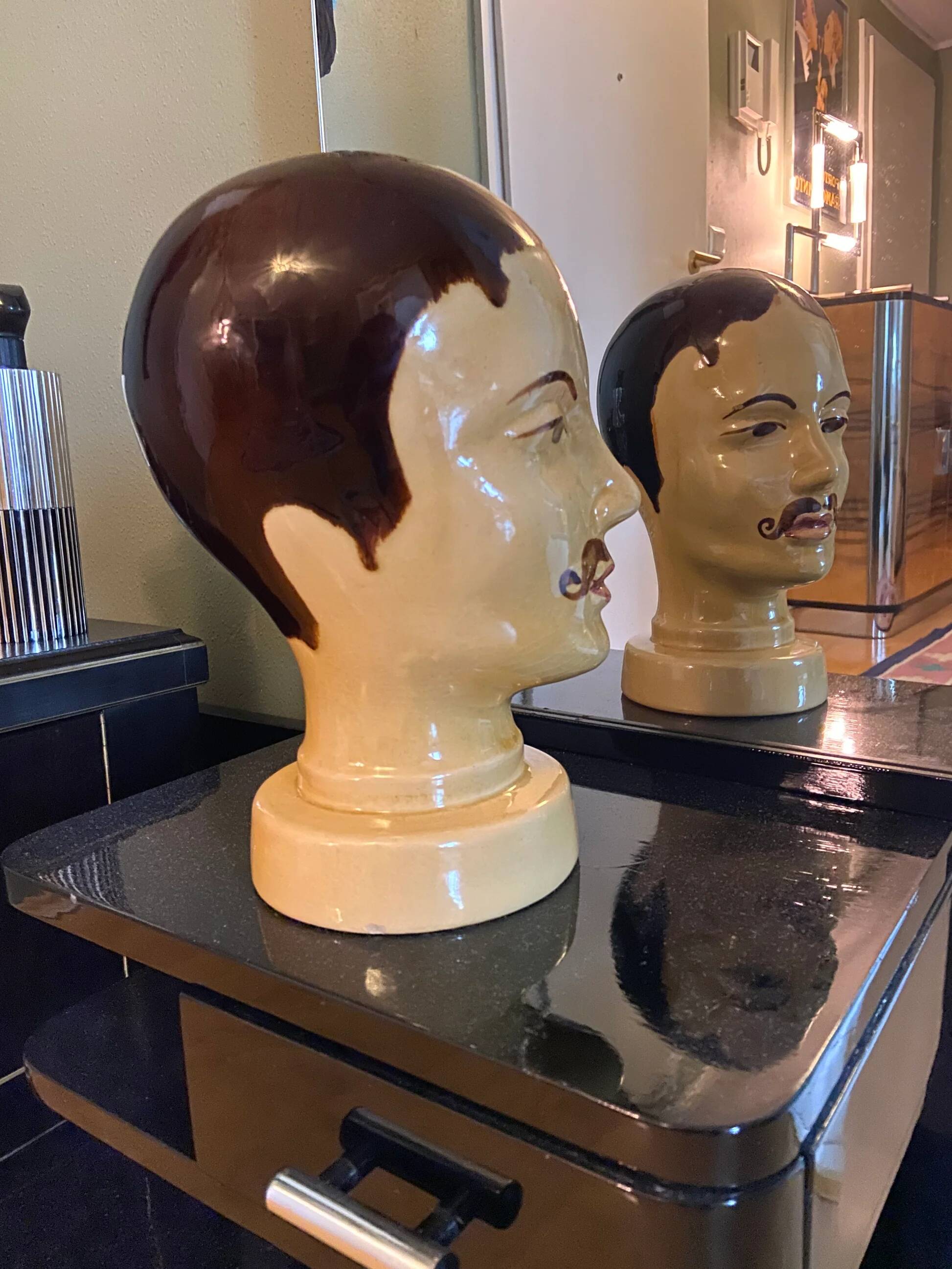 Exhibition head in West German pottery by Scheurich model 701