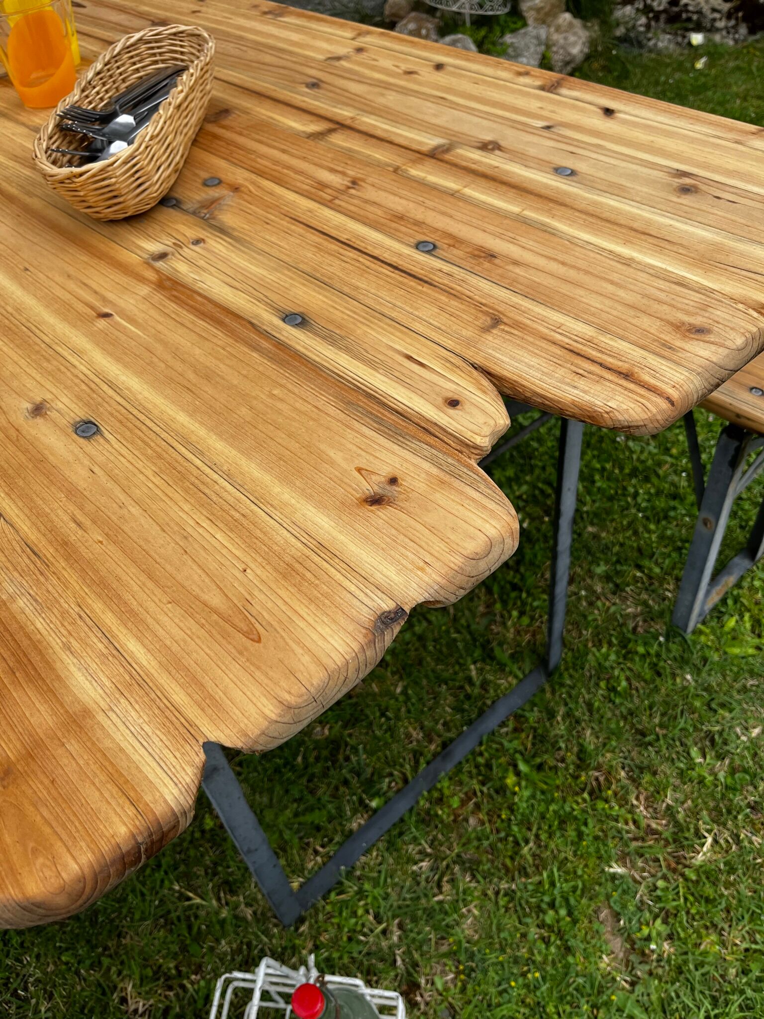 Guinguette table and benches