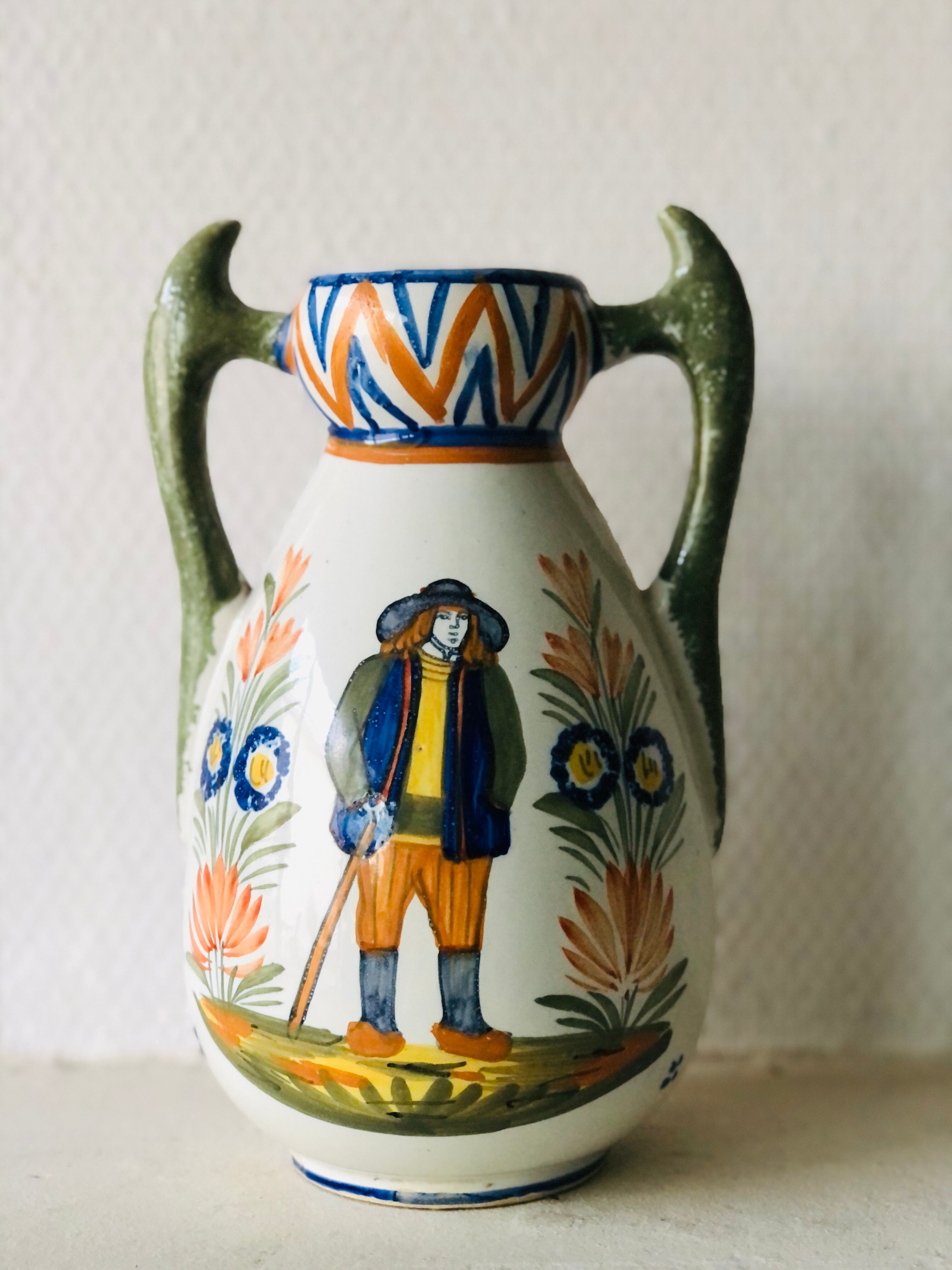 Vase Henriot Quimper