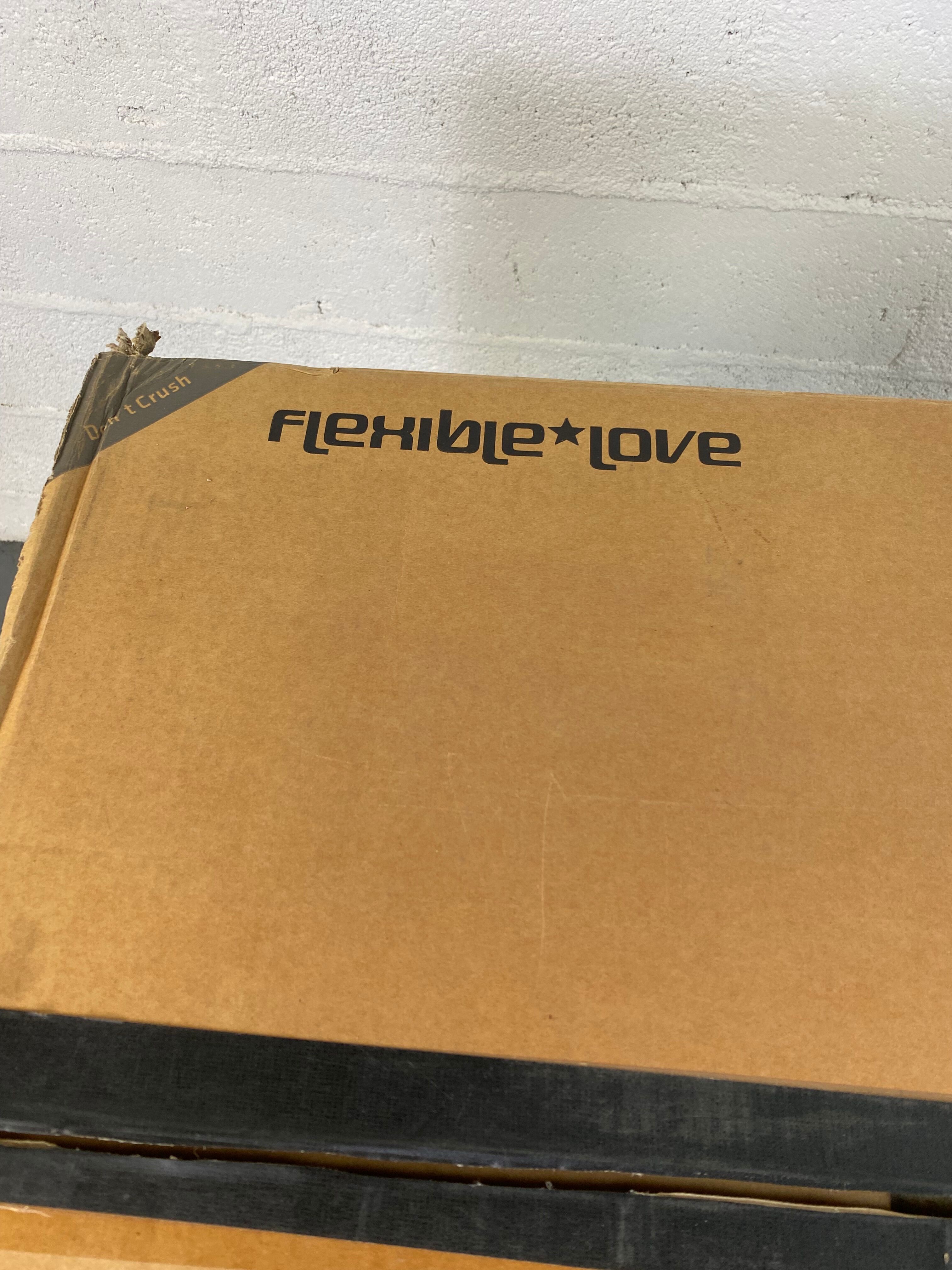 Love Flexible Chair almost new