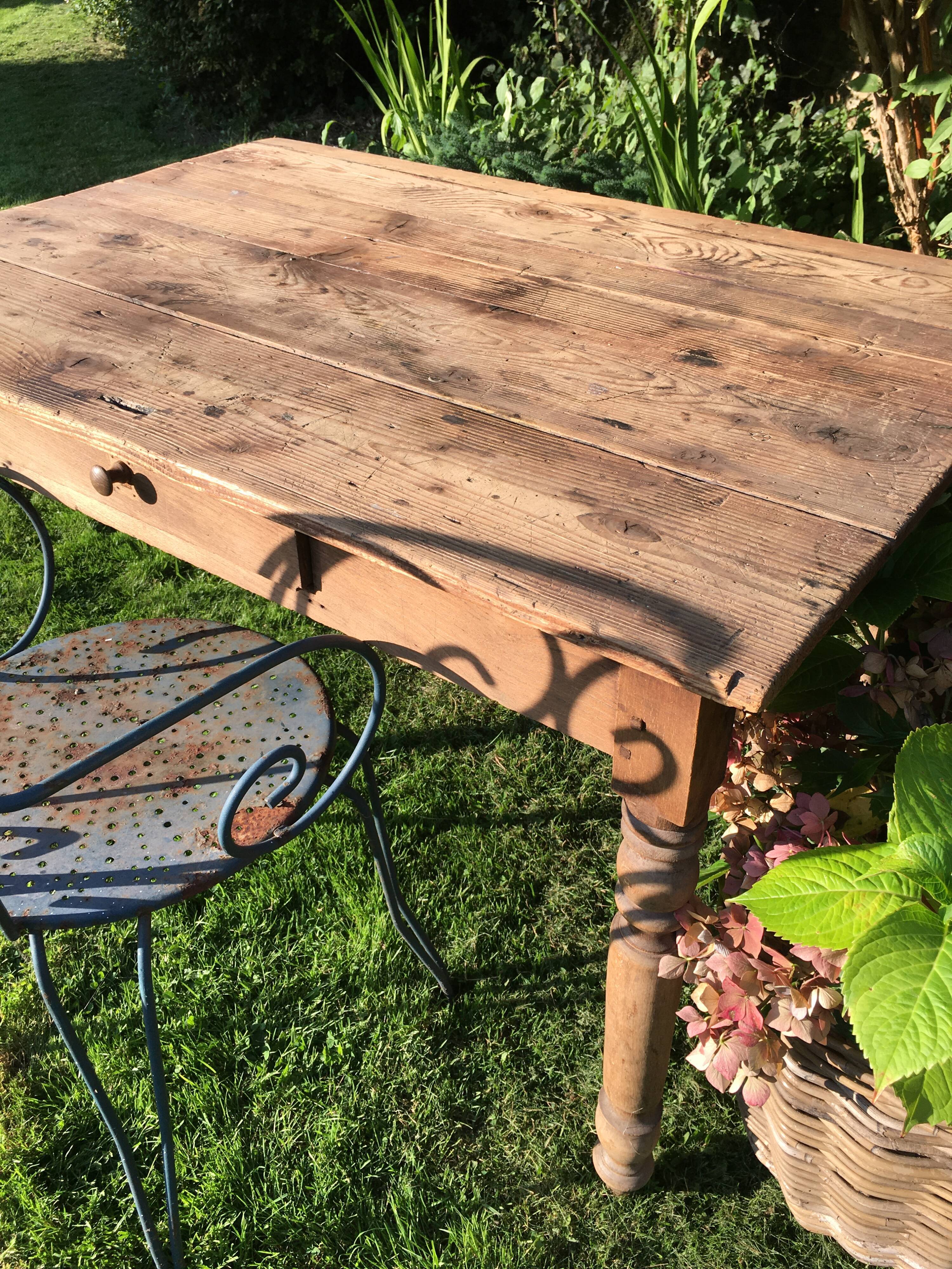 Drawer farmhouse table