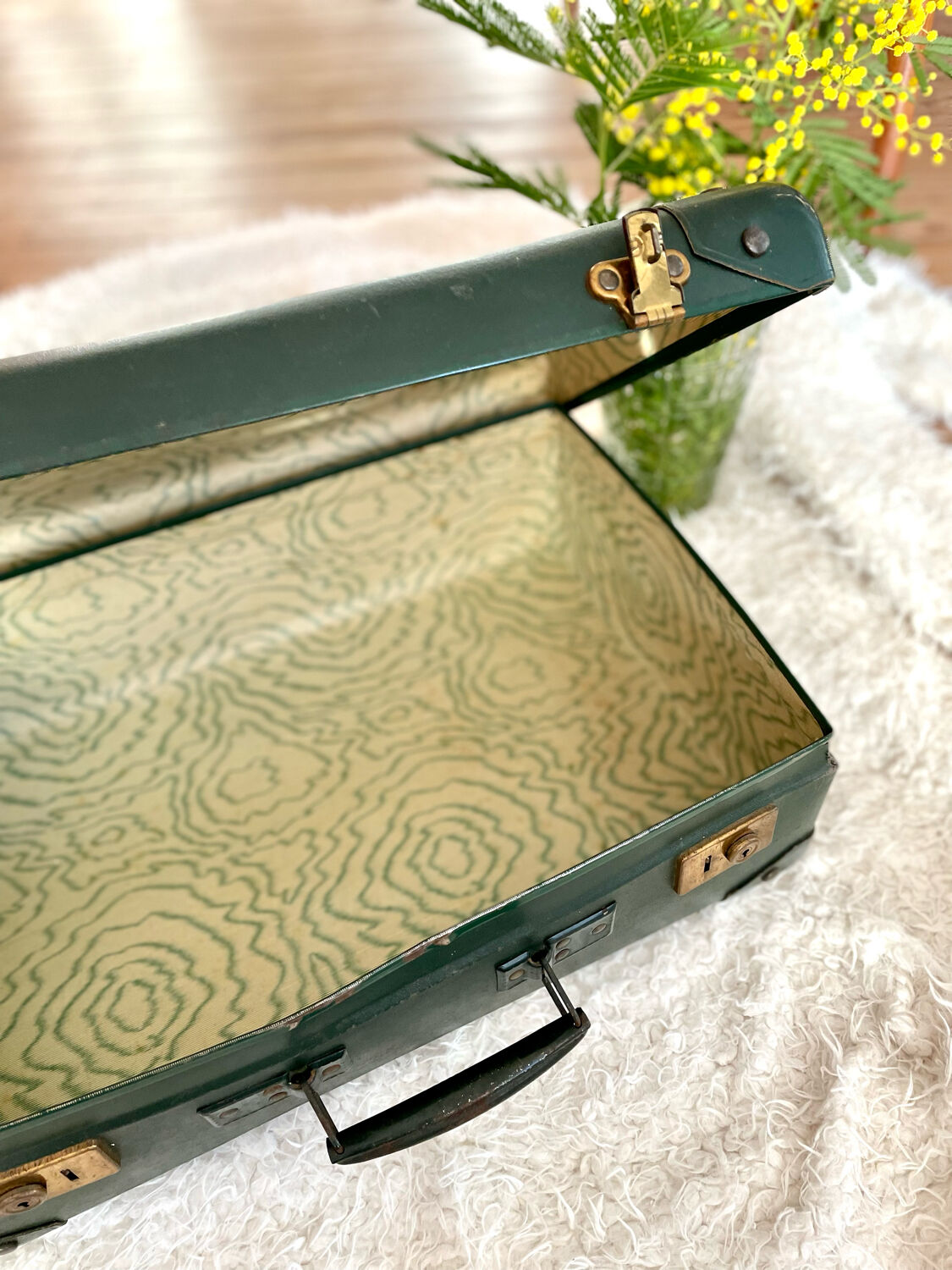 Valise carton vintage vert foncé