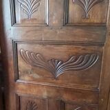 Breton enclosed bed and its chest