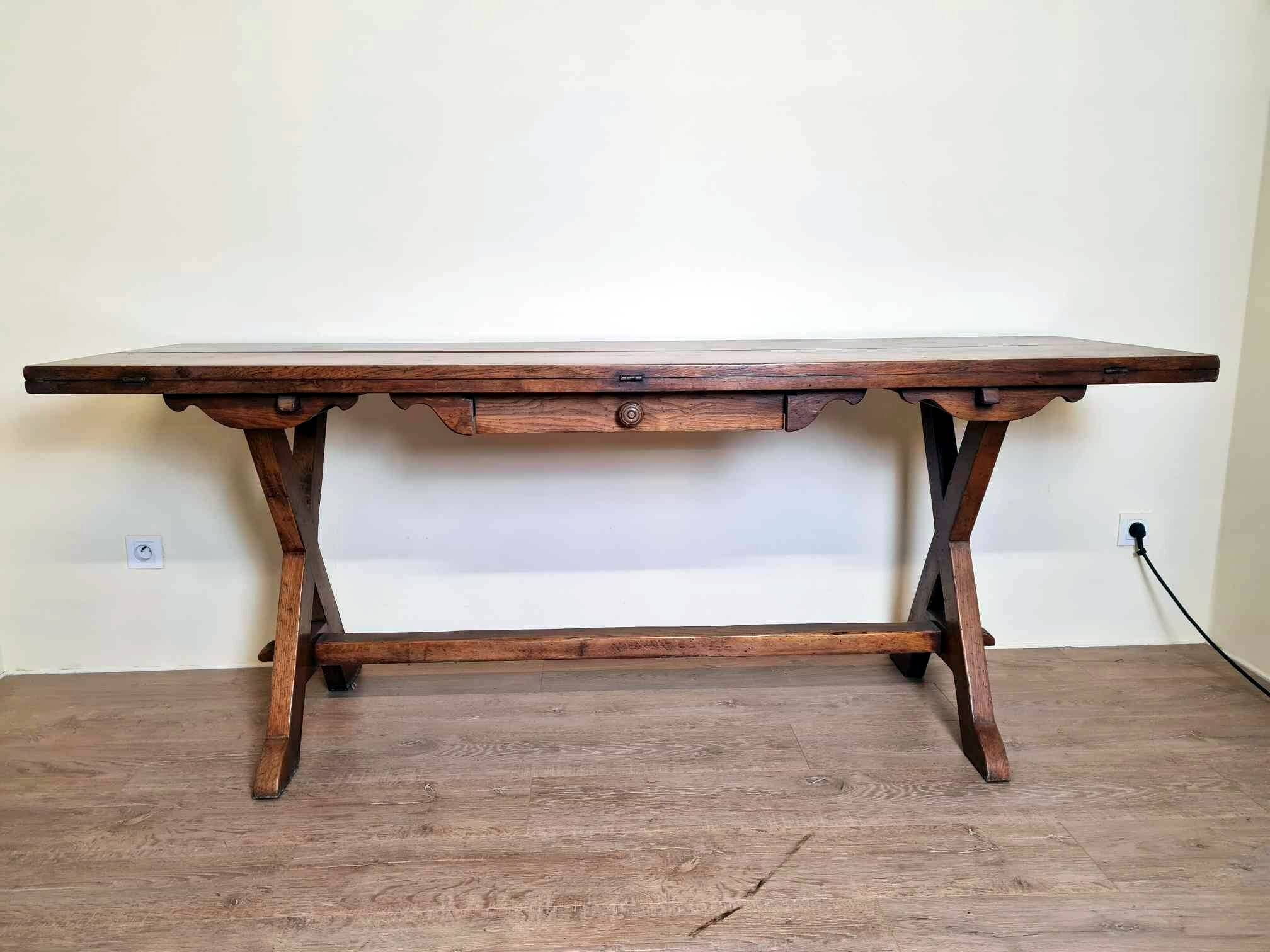 Superb Vintage Brutalist table from the 60s in solid wood