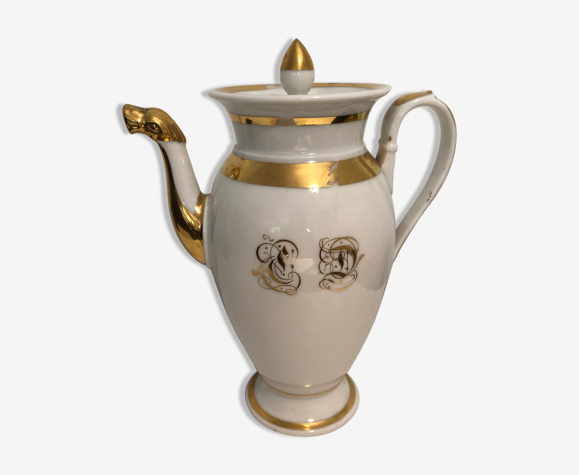 Cafetière en porcelaine du vieux Paris