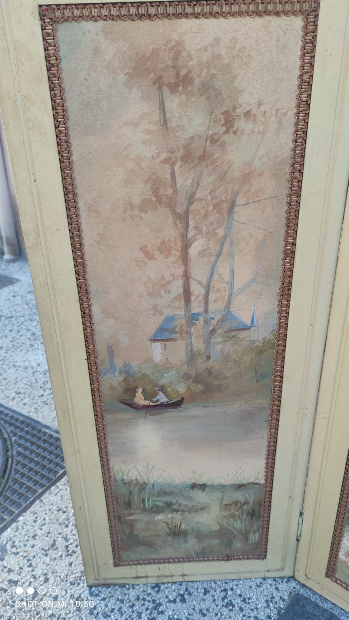 Folding screen or folding screen made of painted wood and painted canvas