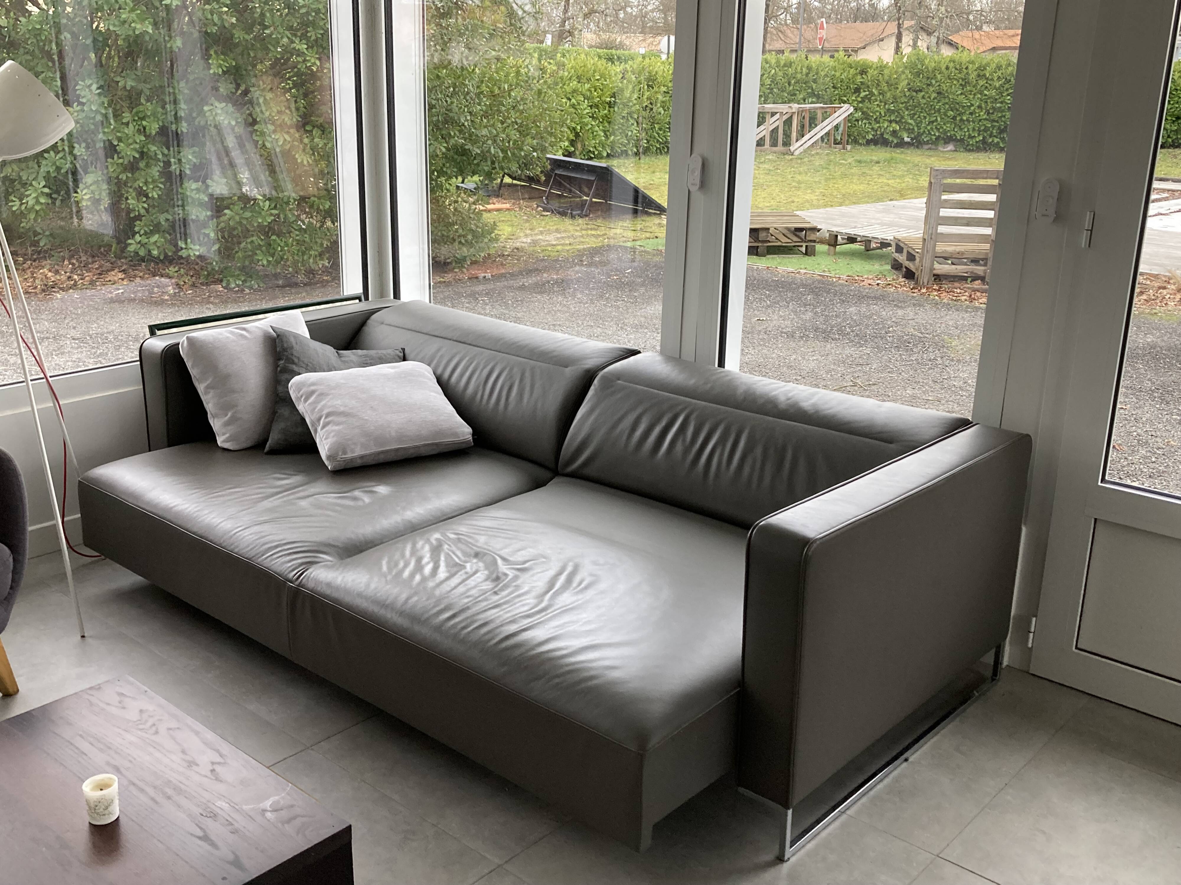 Urban Canapé – Didier Gomez for Ligne Roset – Anthracite grey leather