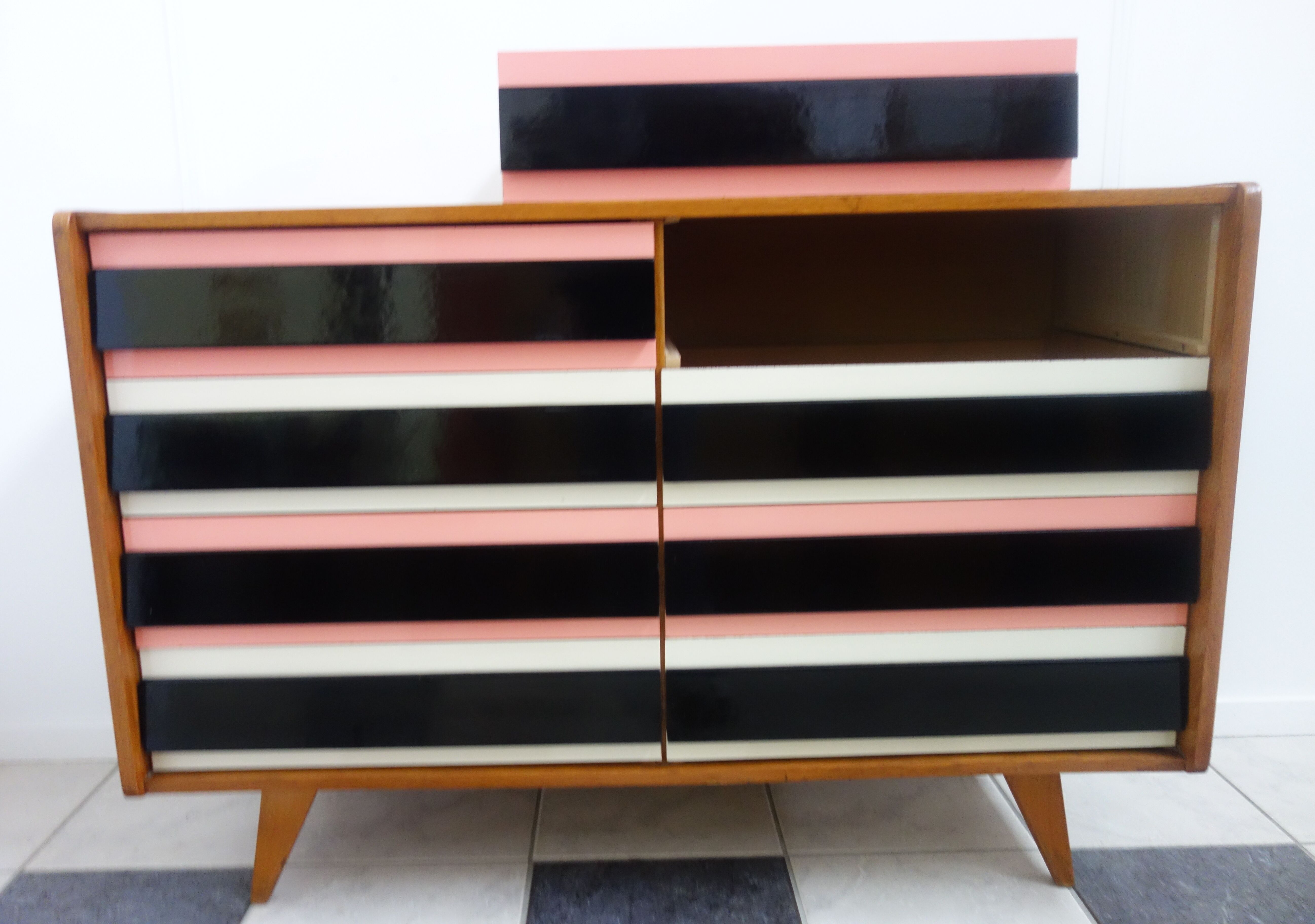 Commode rose Jiri Jiroutek U453 1962