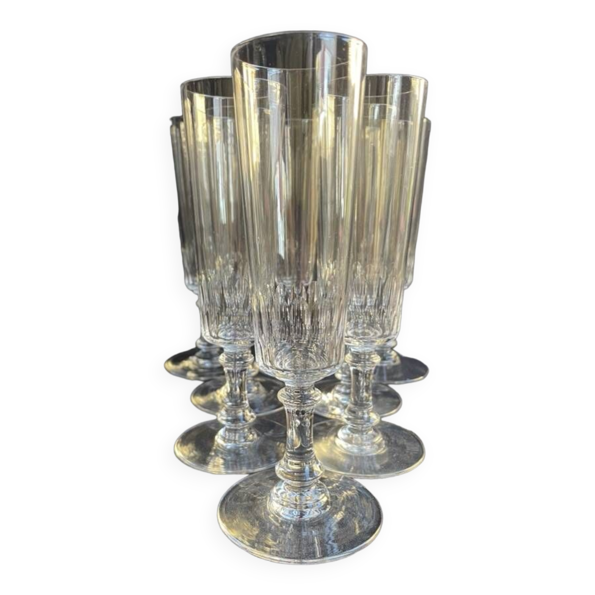 8 Champagne flutes – light cut crystal