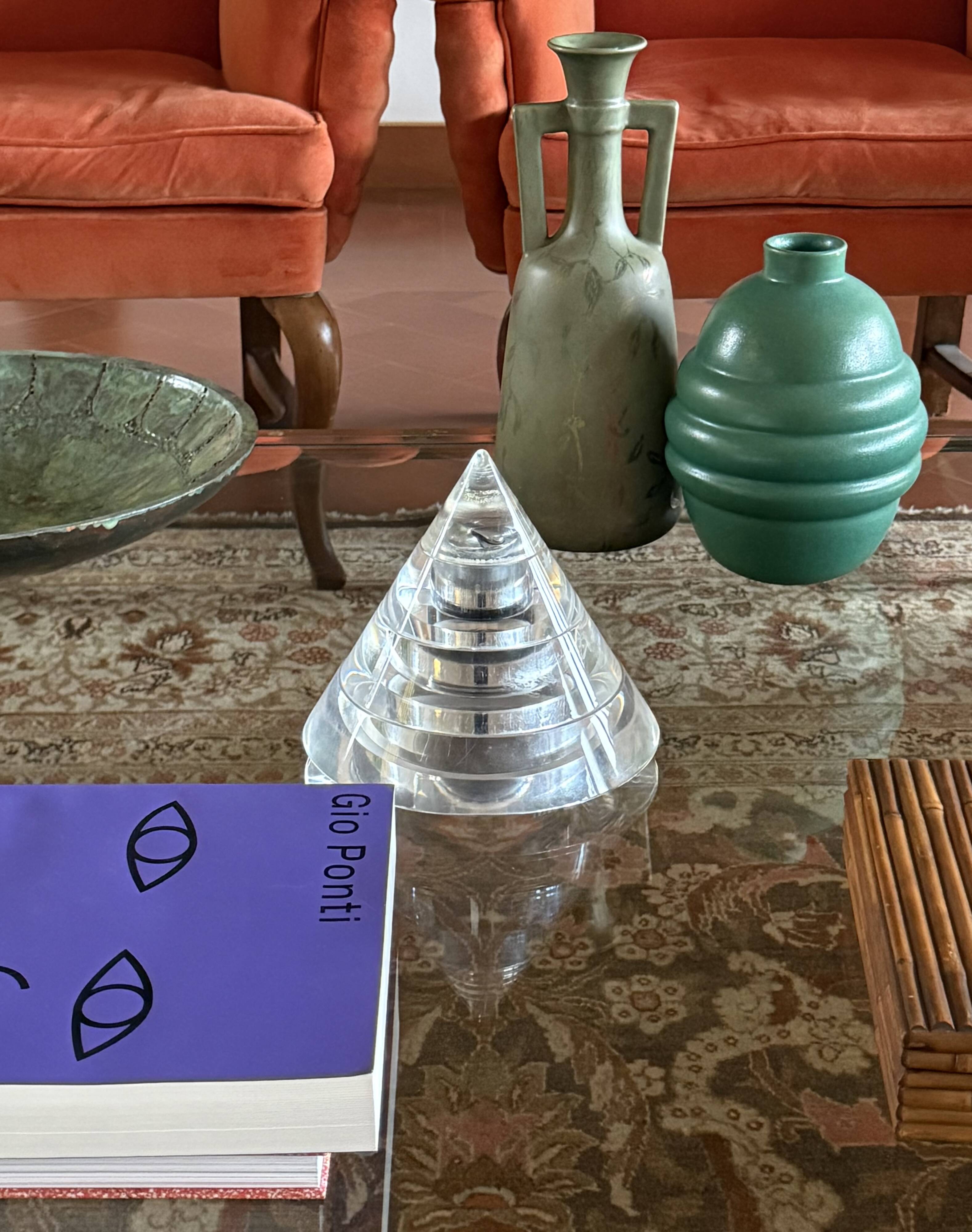 Space age lucite conical smoking set, Italy 1970