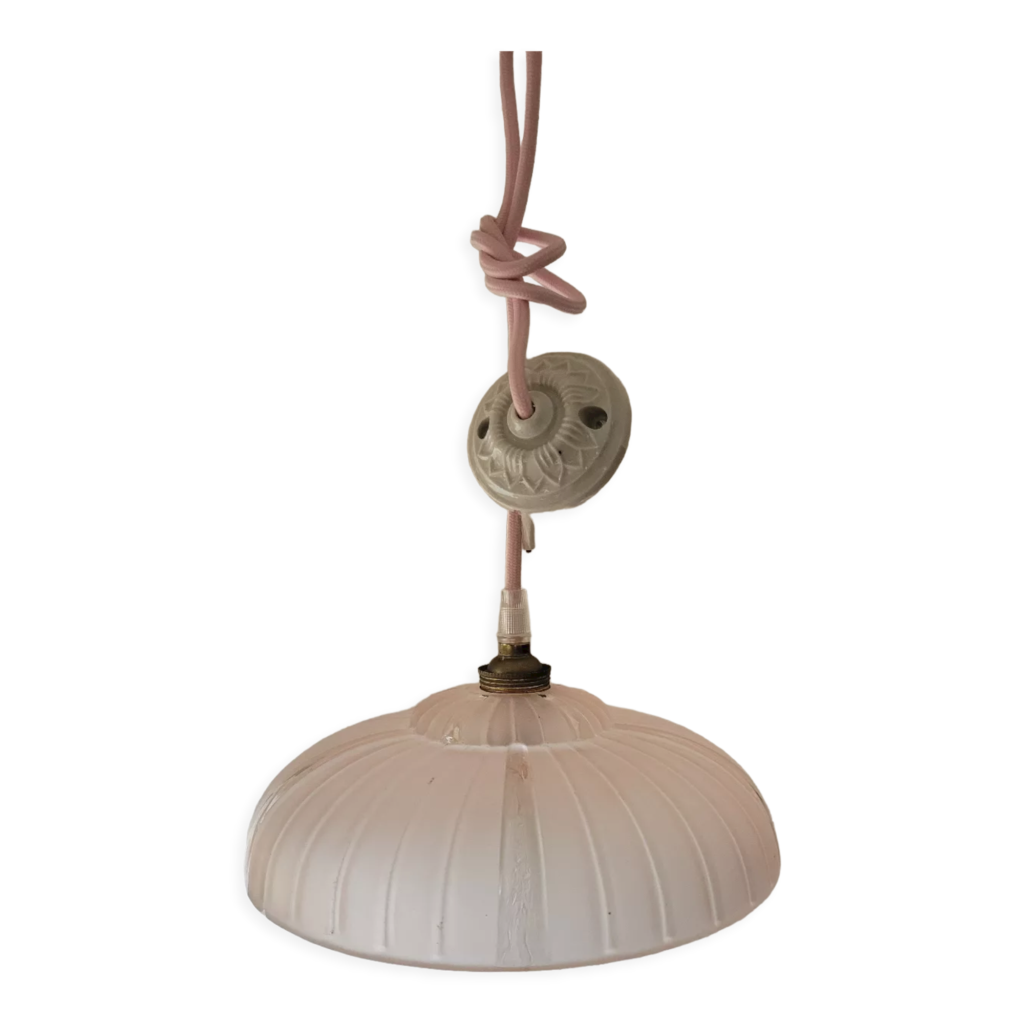 Suspension en verre rose