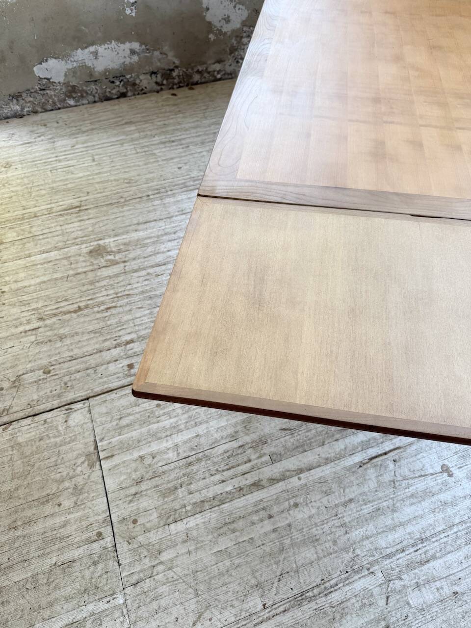 Table de ferme noyer à rallonges 150-250cm