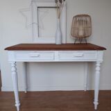 Desk/writing table