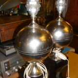 Spherical space age design lamp