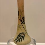 Vase ancien soliflore en verre soufflé