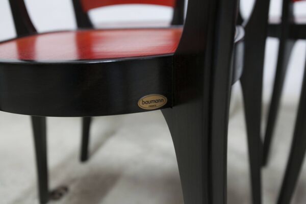 Table et 6 fauteuils Baumann Diese,design Pagnon Pelhaître couleur Wengé et rouge