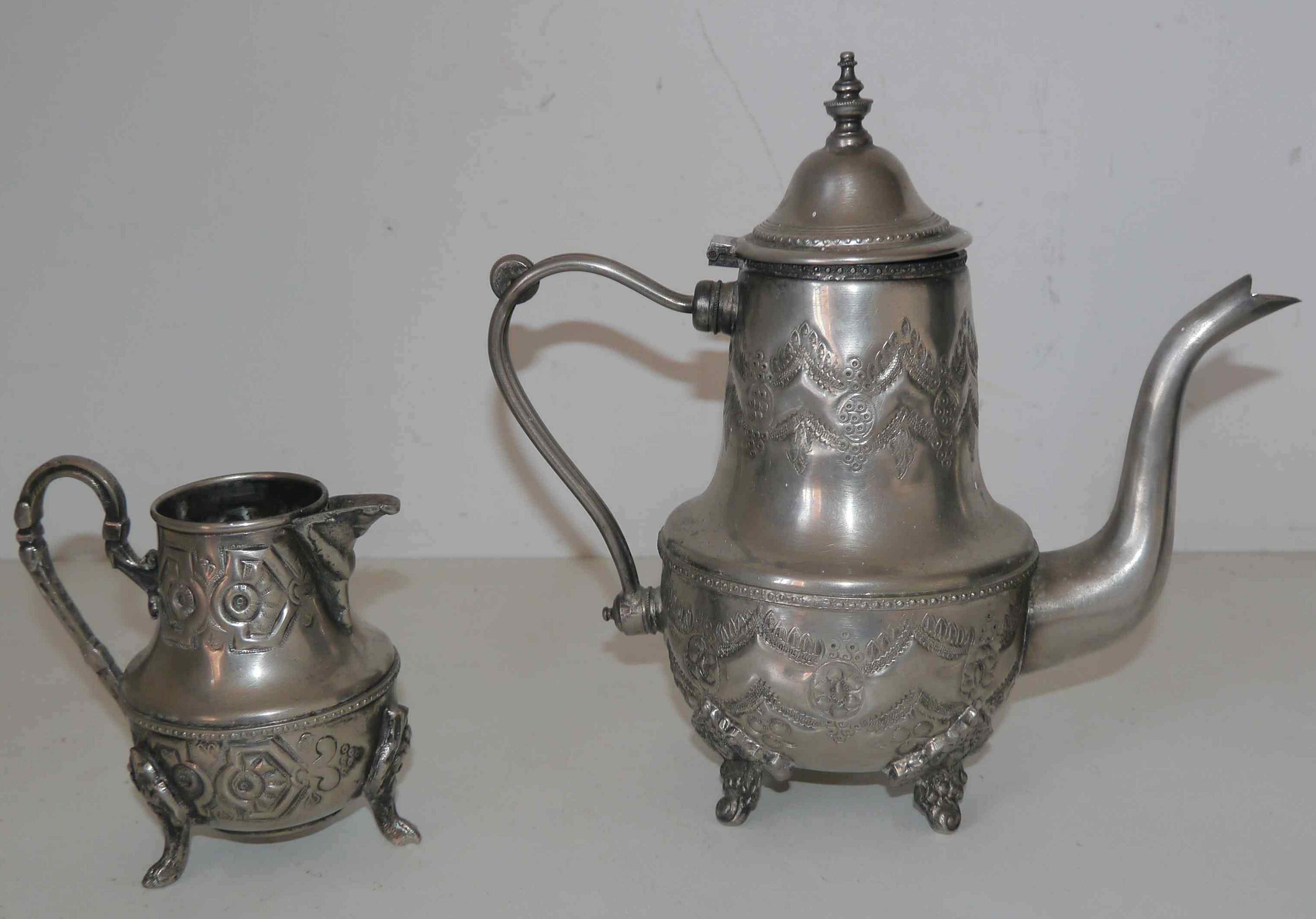 Old teapot "Le Cheval" and milk pot (SBA Fez) in silver metal