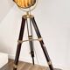 Lampe projecteur marine Maison Coloniale – laiton et acajou mas