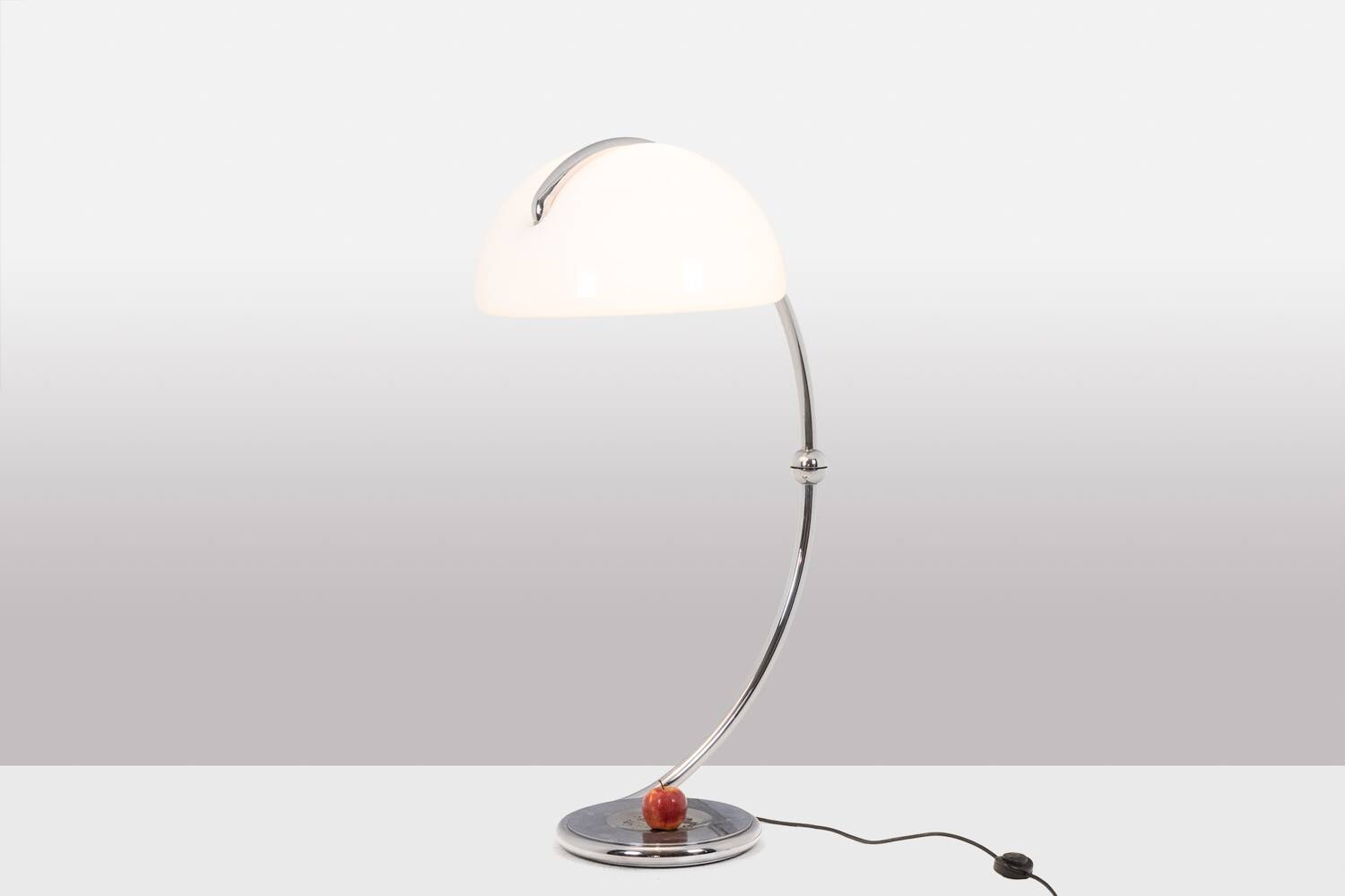 Elio Martinelli. Chrome metal floor lamp. 1970s.