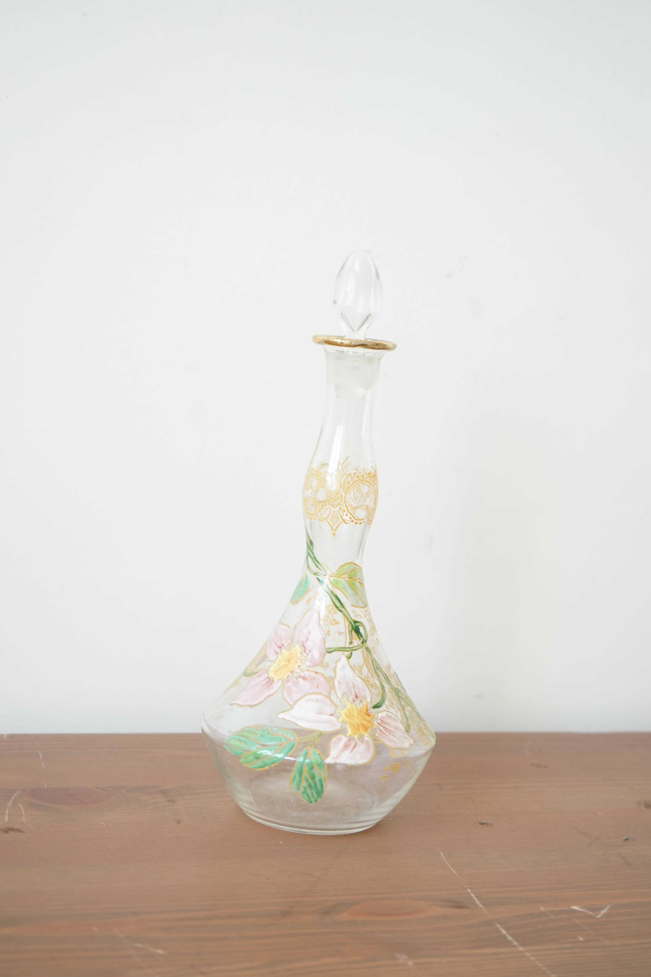 Legras (Fin XIXe siècle) carafe à liqueur en verre émaillé à décor de fleur