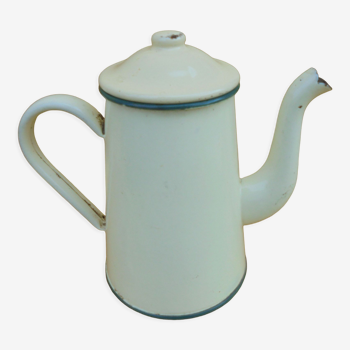 Cafetière émaillée