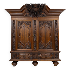 Armoire baroque en chêne
