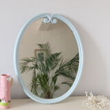 Miroir ovale en fonte, bleu layette, ancien