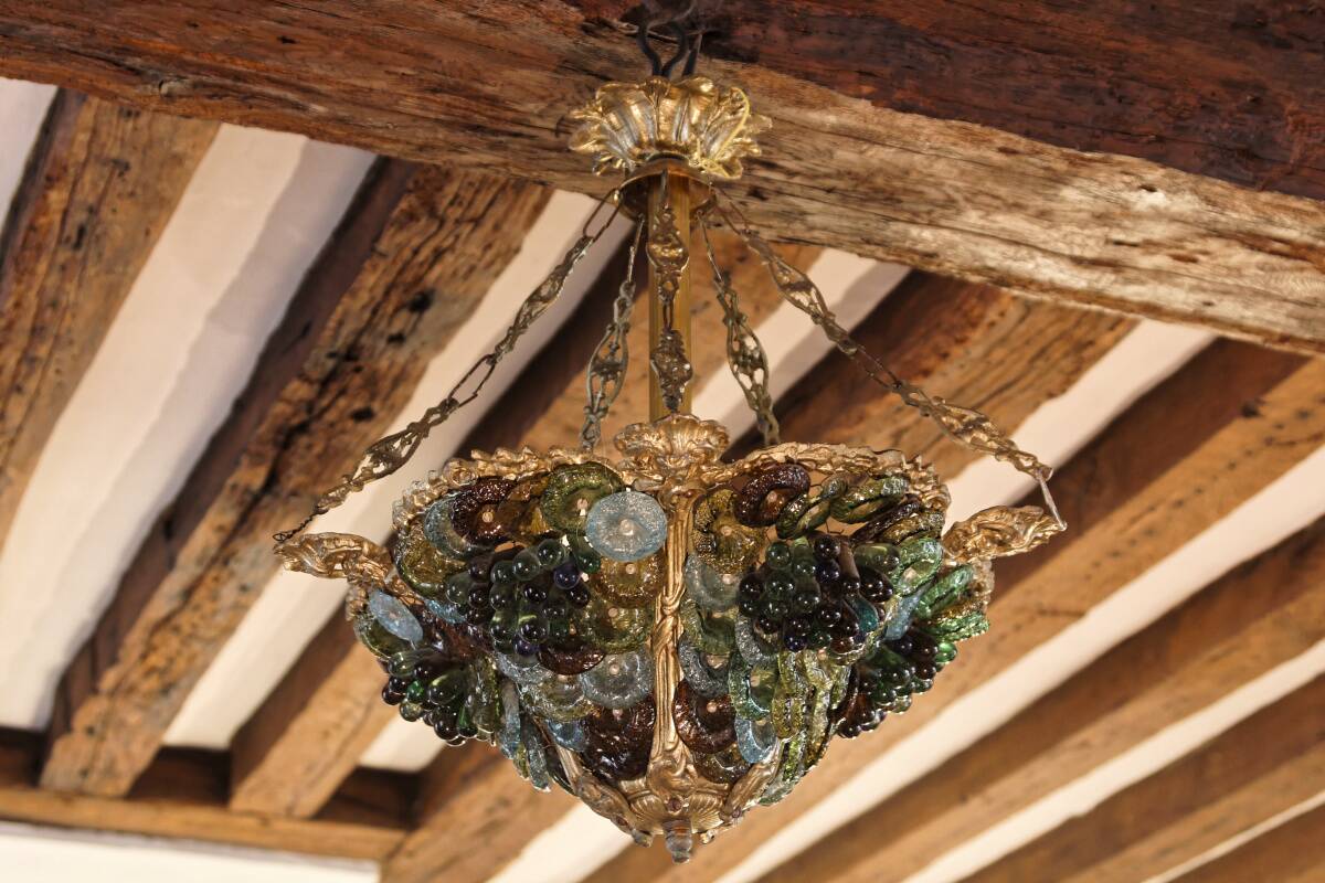 Murano chandelier in bronze, fruit clusters, glass paste