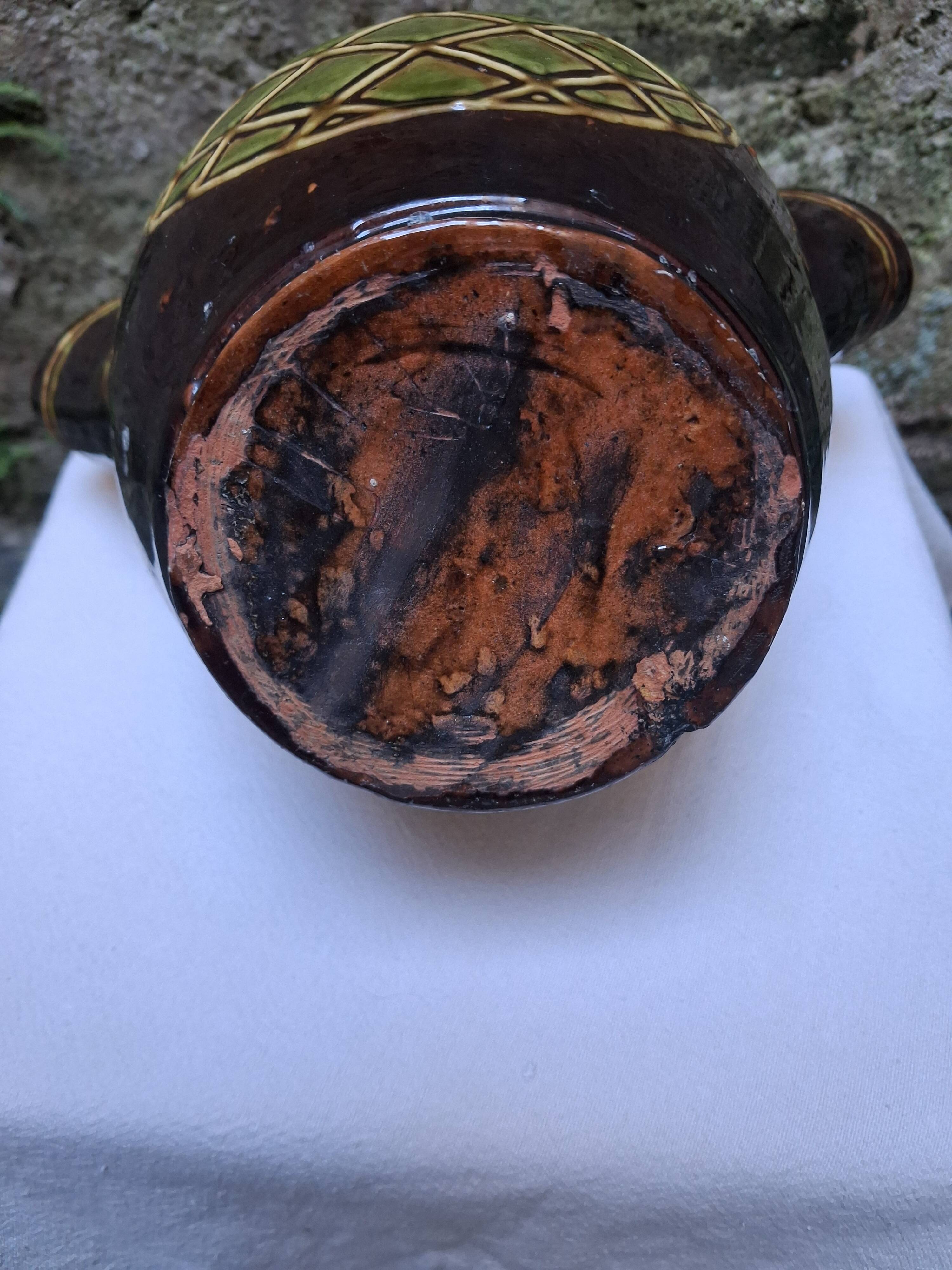 Vase, basket, in ceramic, woven handle