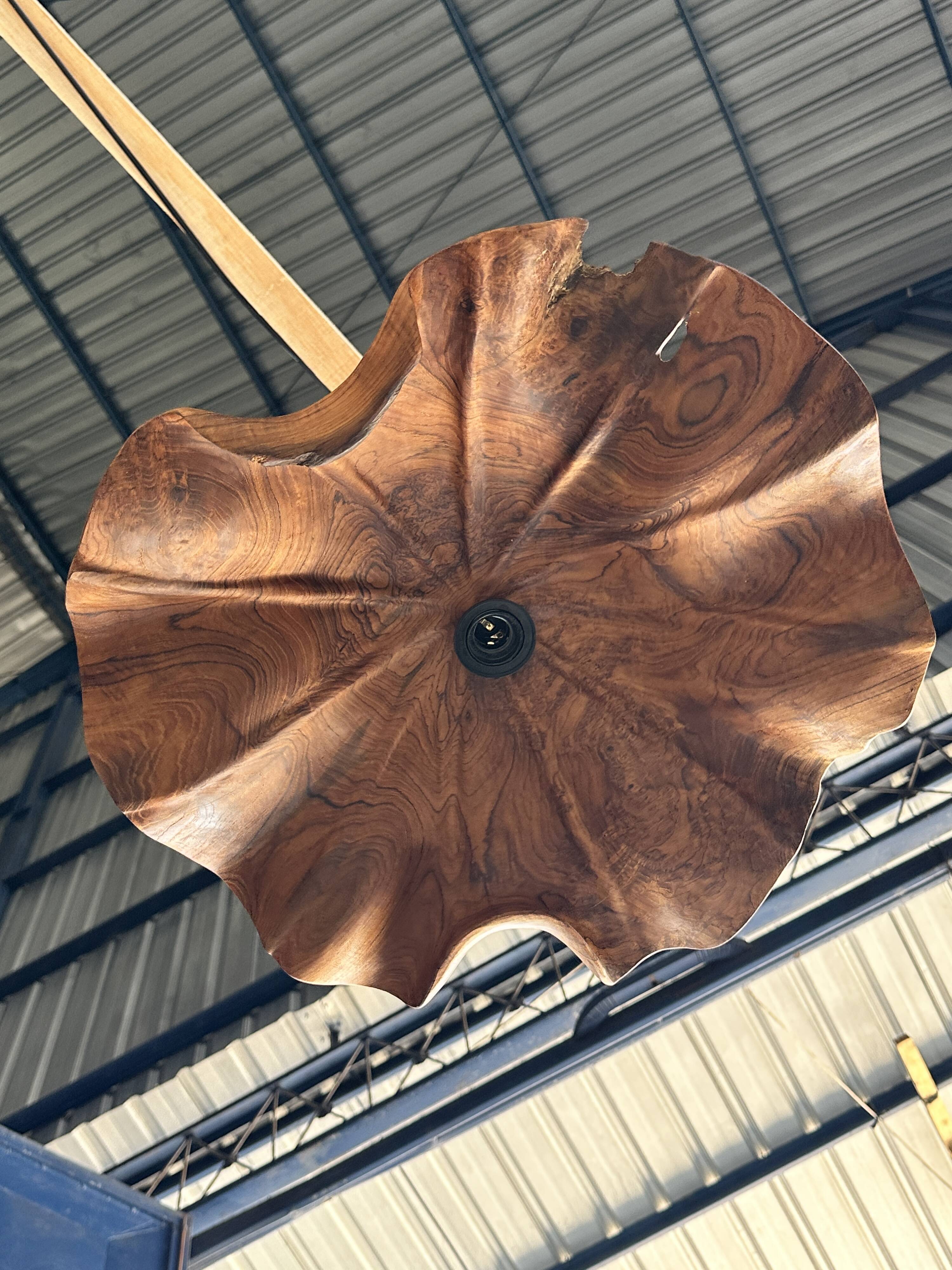 Large pendant light in corrugated teak leaf (Large D:60 H:20)