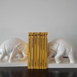 Book endpiece "elephants" in white ceramic