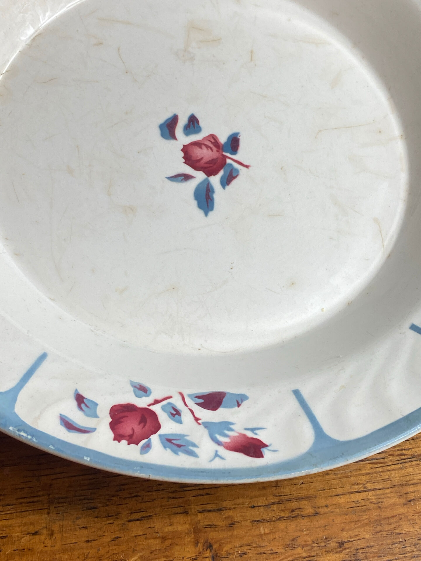 Round plate Digoin model Ninette