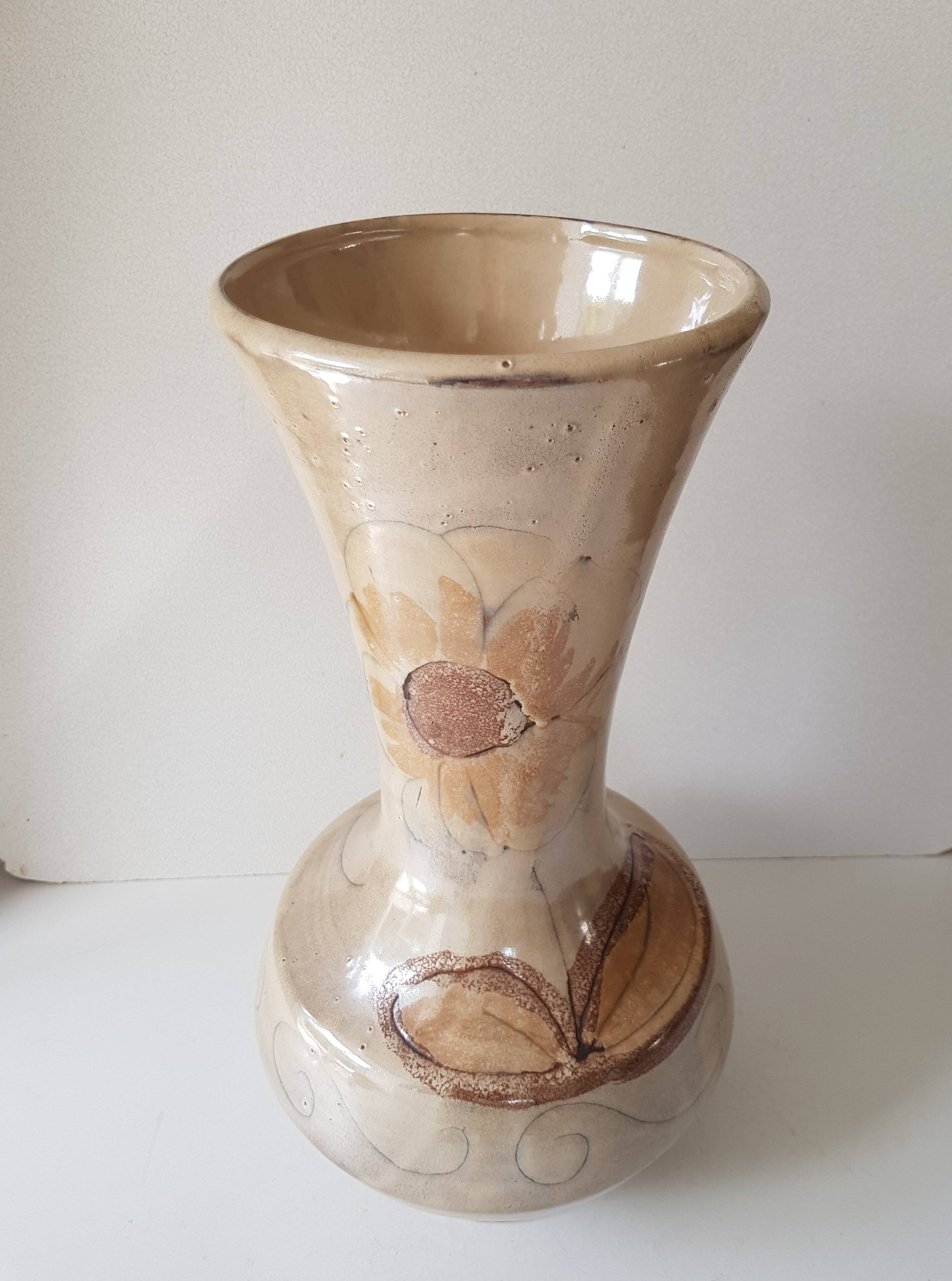 Large ceramic vase with floral motif - Signed La roue Vallauris - H 38 cm