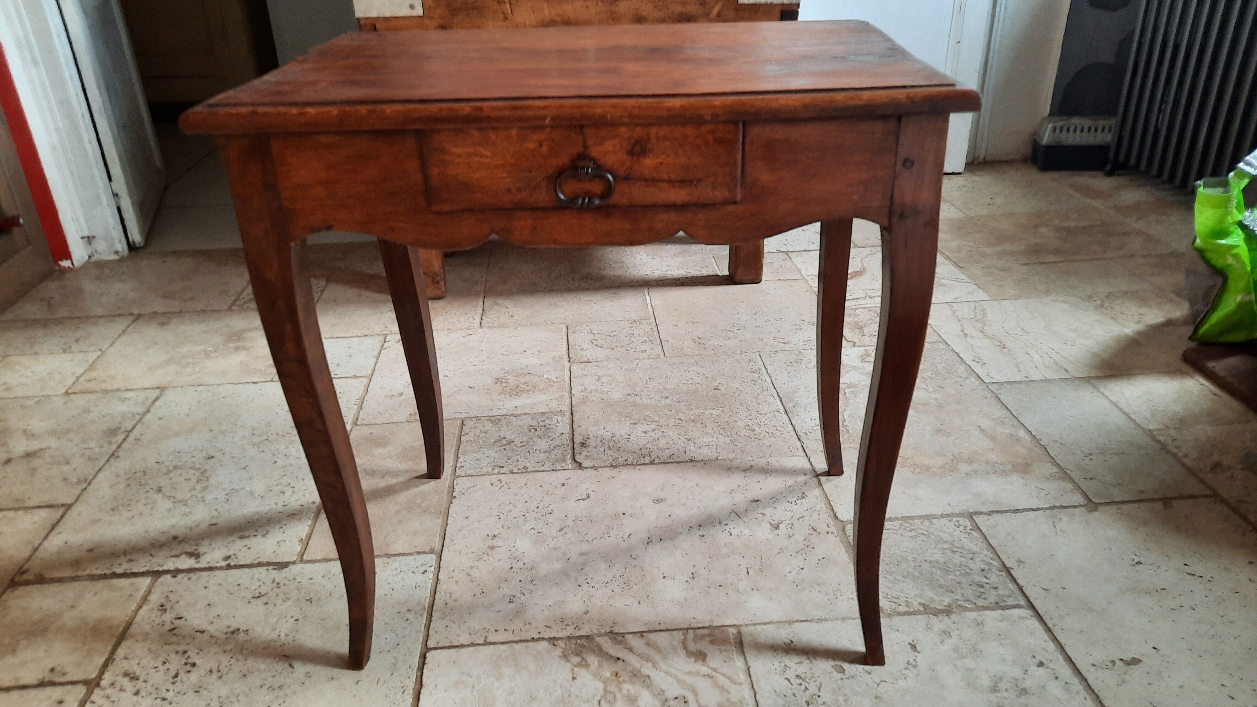 Table 1 drawer