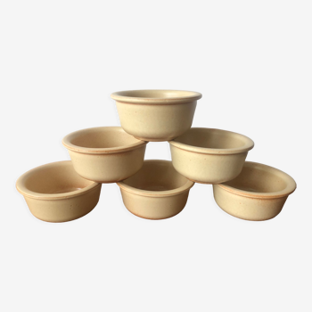 Natural stoneware cups