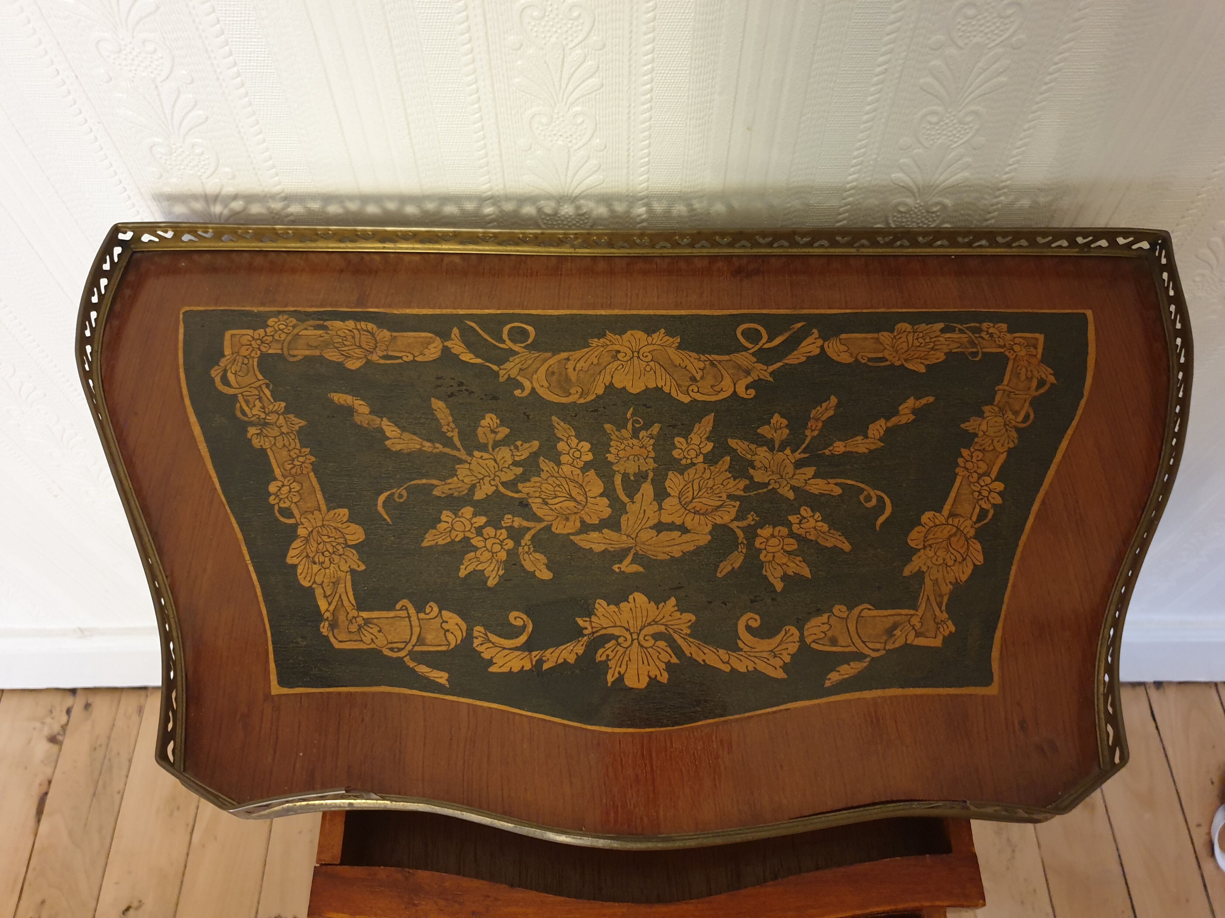 Chevet Louis XV de style Transition début XIXe