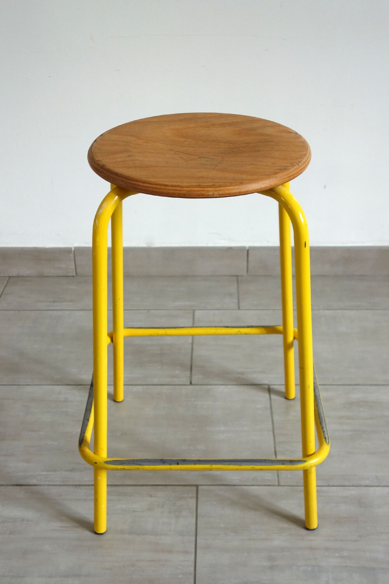 Tabouret d'école vintage
