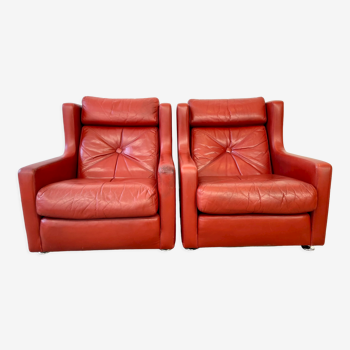 Paire de fauteuils danois en cuir rouge vintage par Edmund Jorgensen