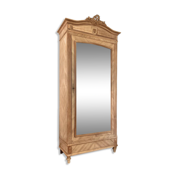 Armoire Bonnetière rocaille restaurée
