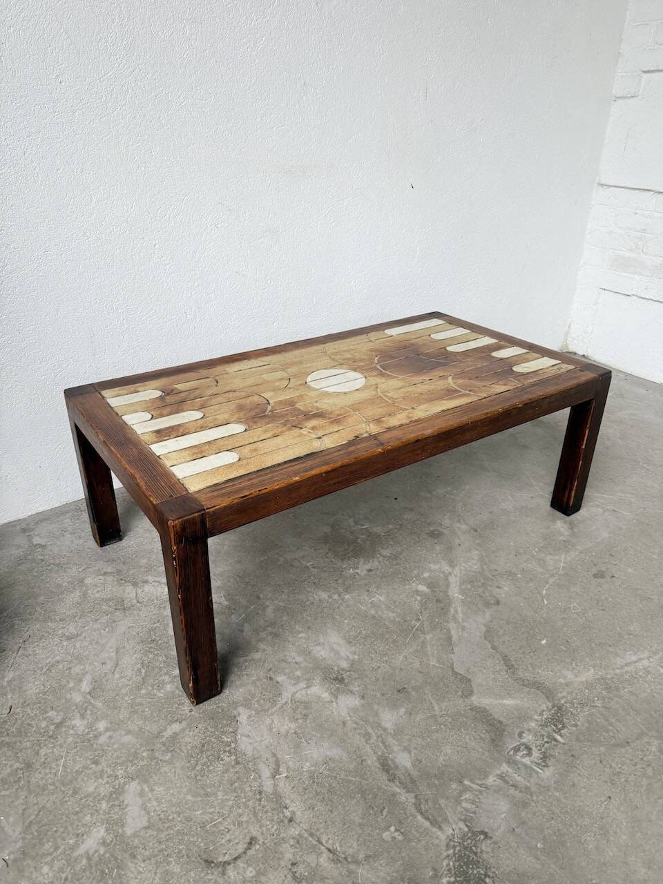 Dyem ceramic coffee table