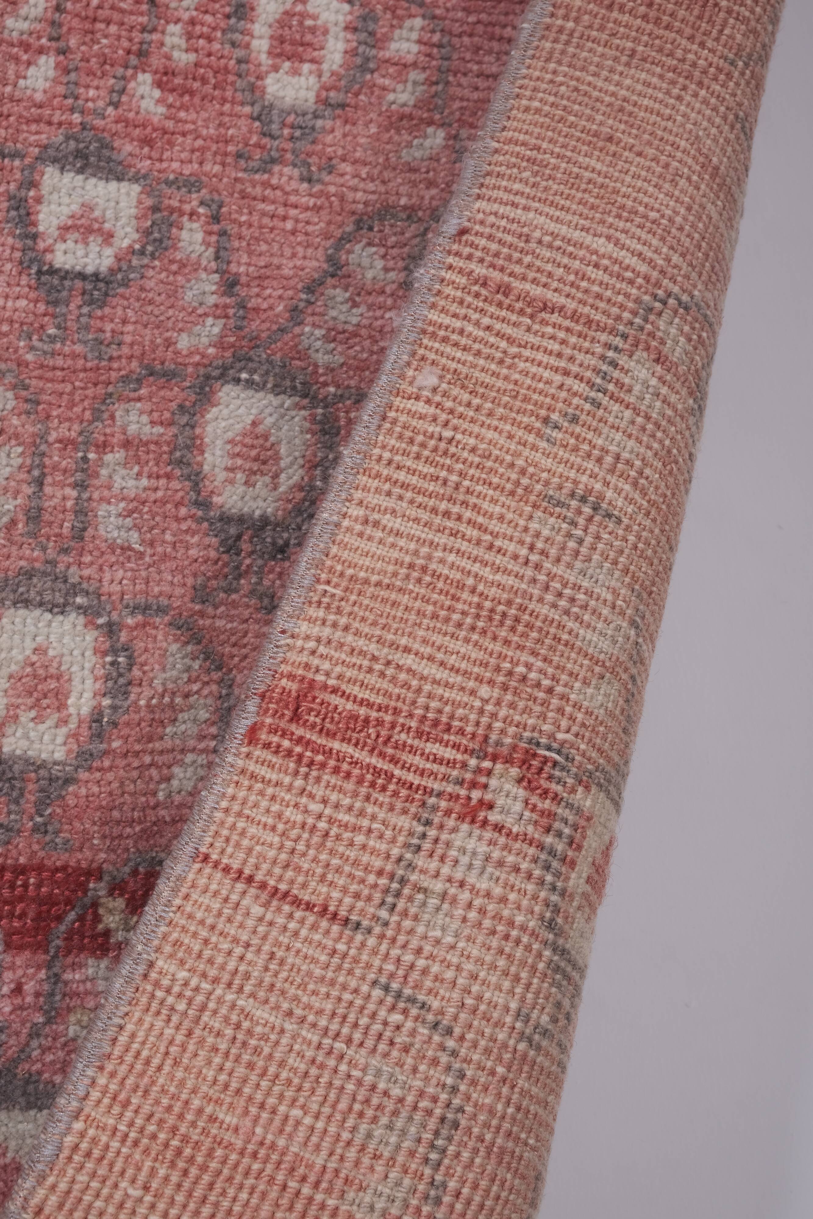 Vintage Turkish rug from Oushak, hand-woven 90x158 cm